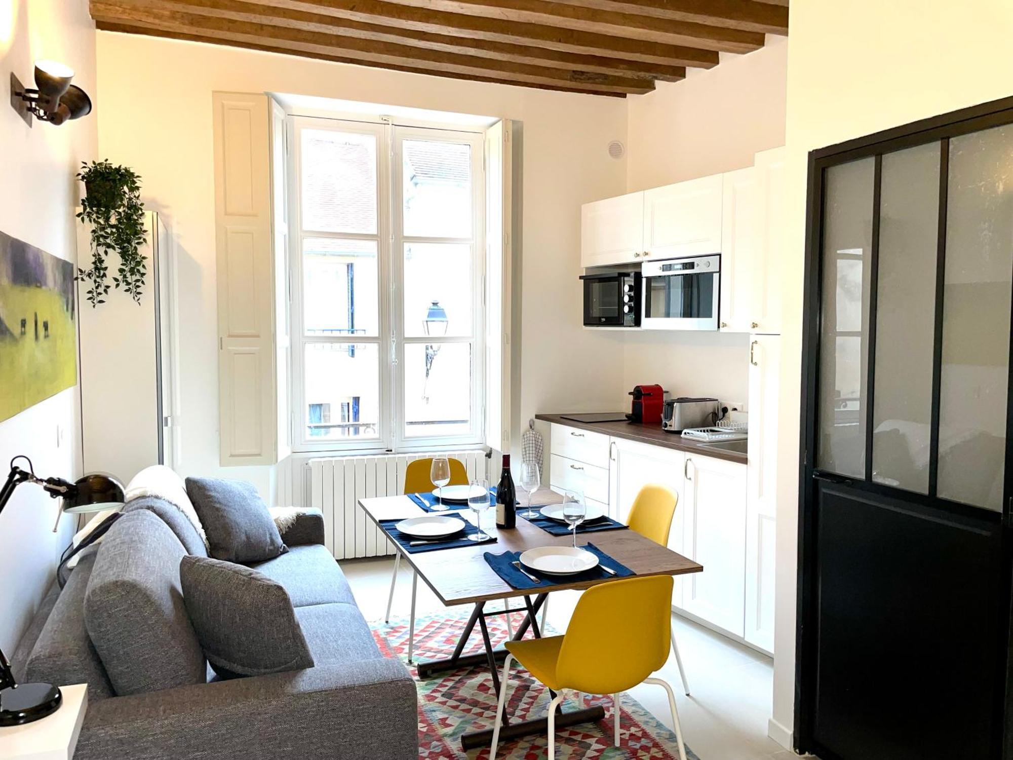Studio Renove Et Tres Fonctionnel, Marly-Le-Roi Extérieur photo
